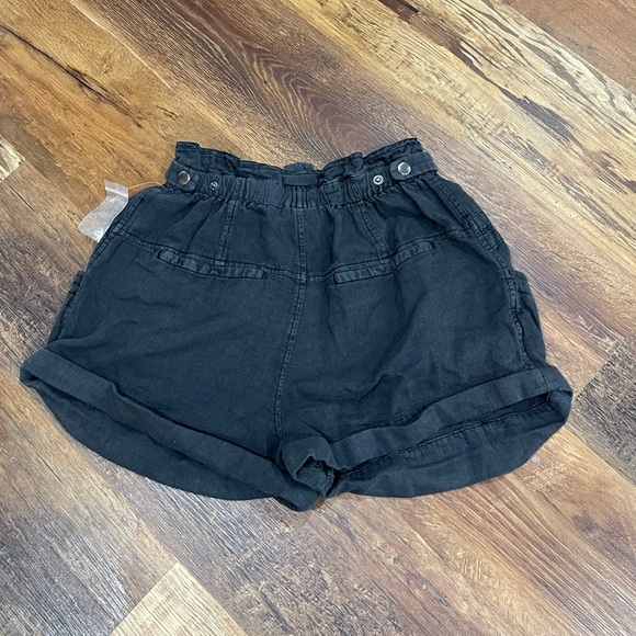 Free People Black Women's Topanga Cuff Shorts - Picture 3 of 6